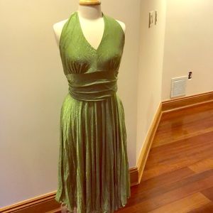 Elegant sparkly green dress with matching shawl